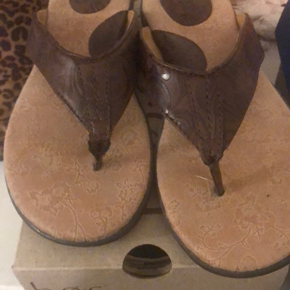 BOC leather sandals